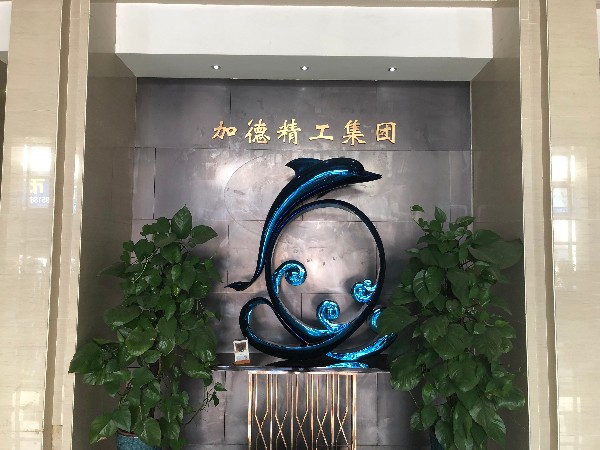 欧创展厅-不锈钢海豚制品